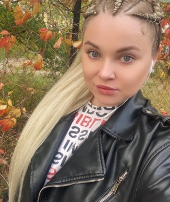 Любовь, 24 года, 3 размер груди